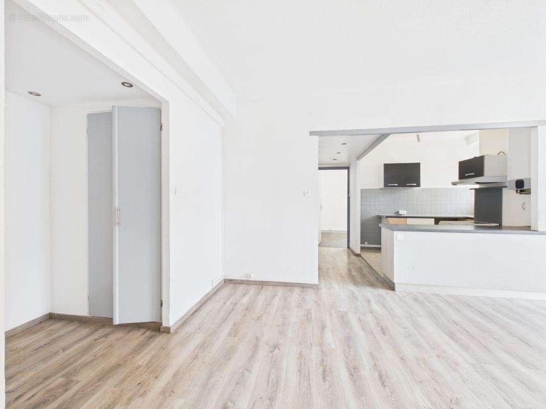 A vendre t3 quartier saint joseph - photo 2
