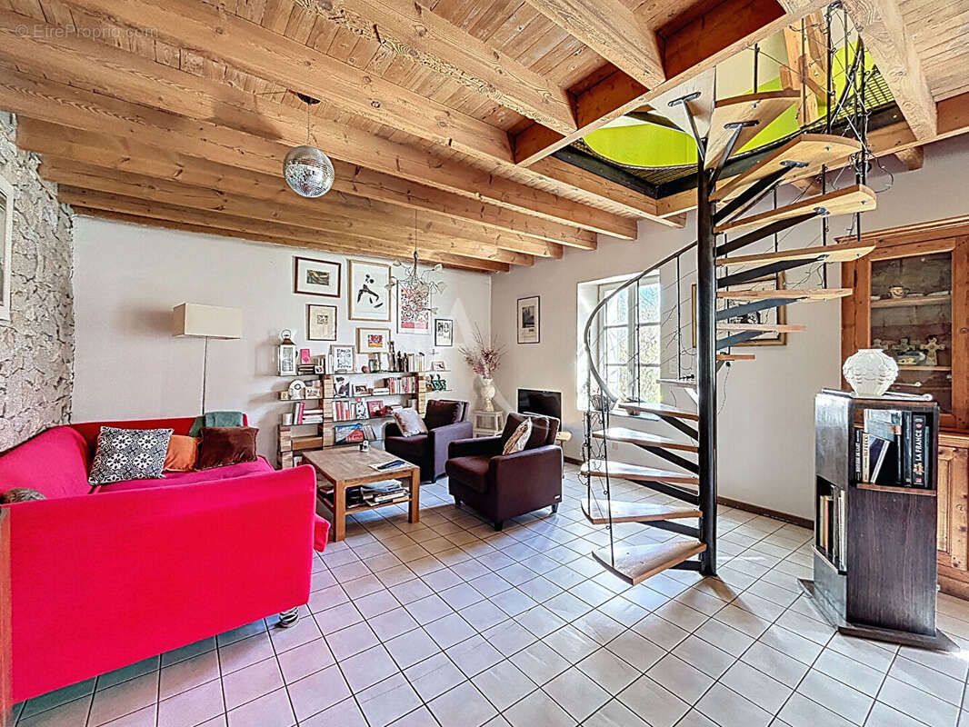 Maison à SAINT-AUGUSTIN-DES-BOIS