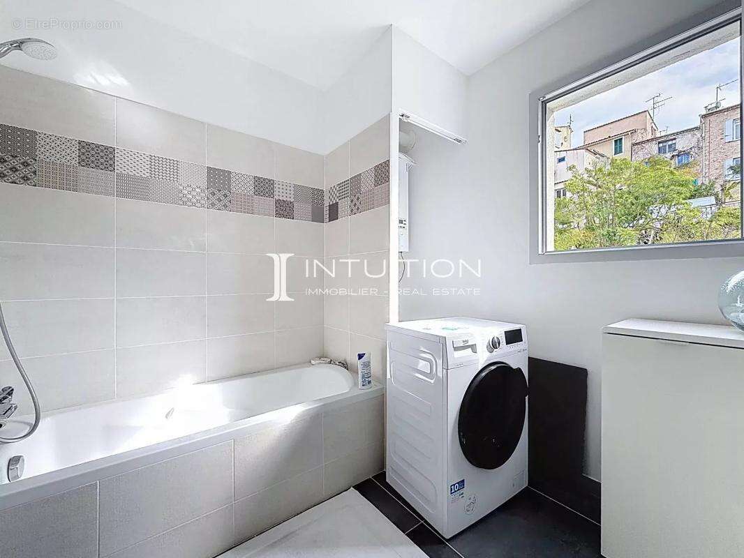 Appartement à LE CANNET