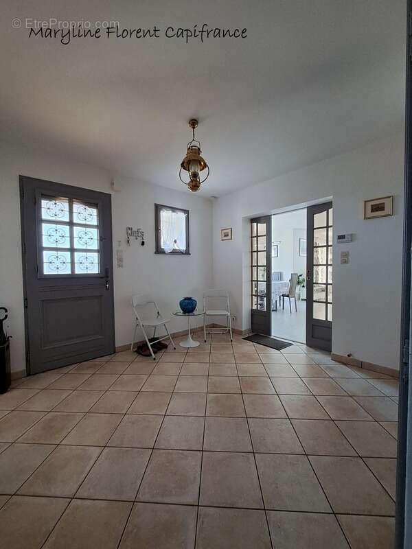Maison à LA ROCHE-BLANCHE