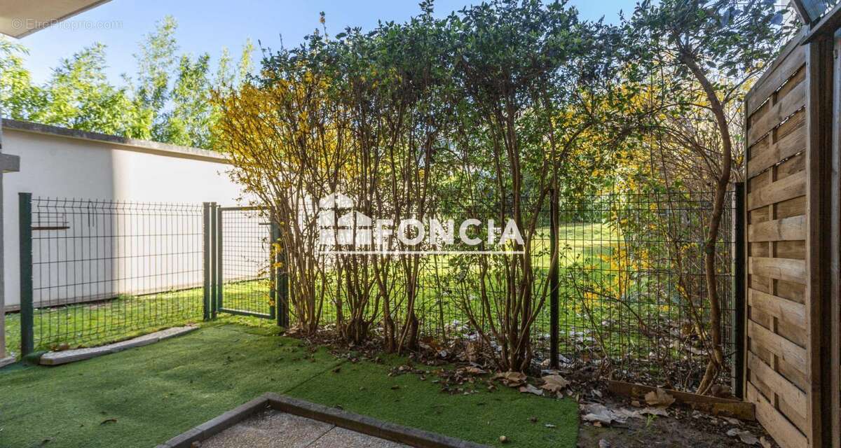 Appartement à L'HAY-LES-ROSES