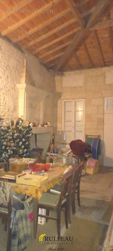 Exclusivité   Belle maison girondine en pierre de plus de 300 m2 à rénover avec parc de 1,30 hectare à Pugnac - photo 10
