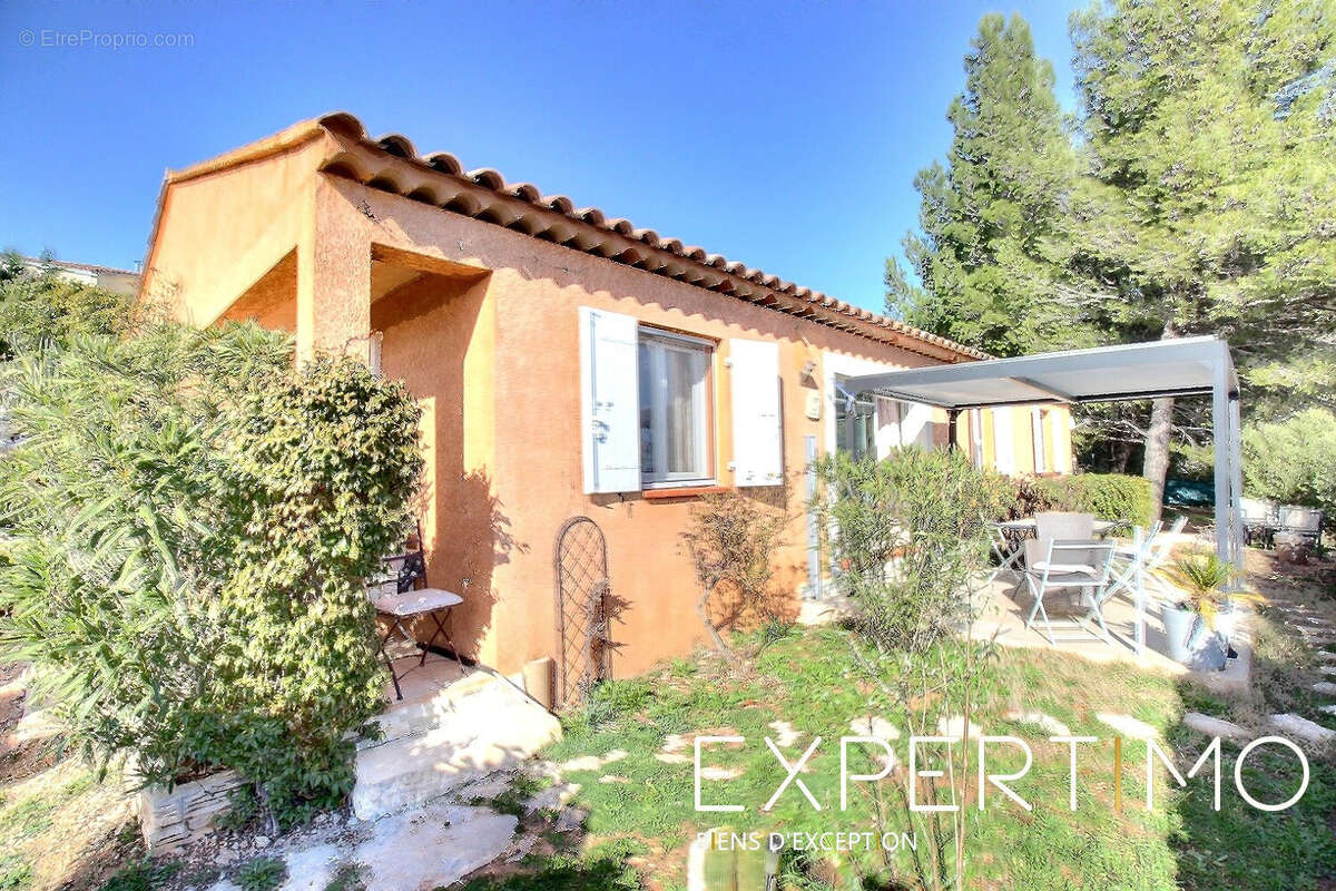 Maison à PUYLOUBIER