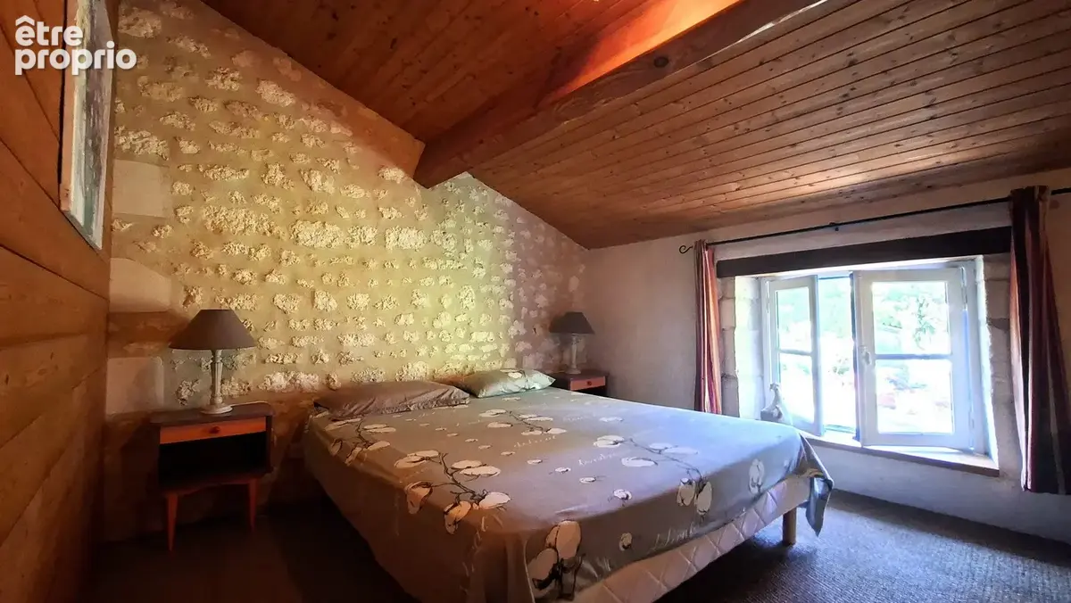 Maison 174 m² à Nancras  - photo 8