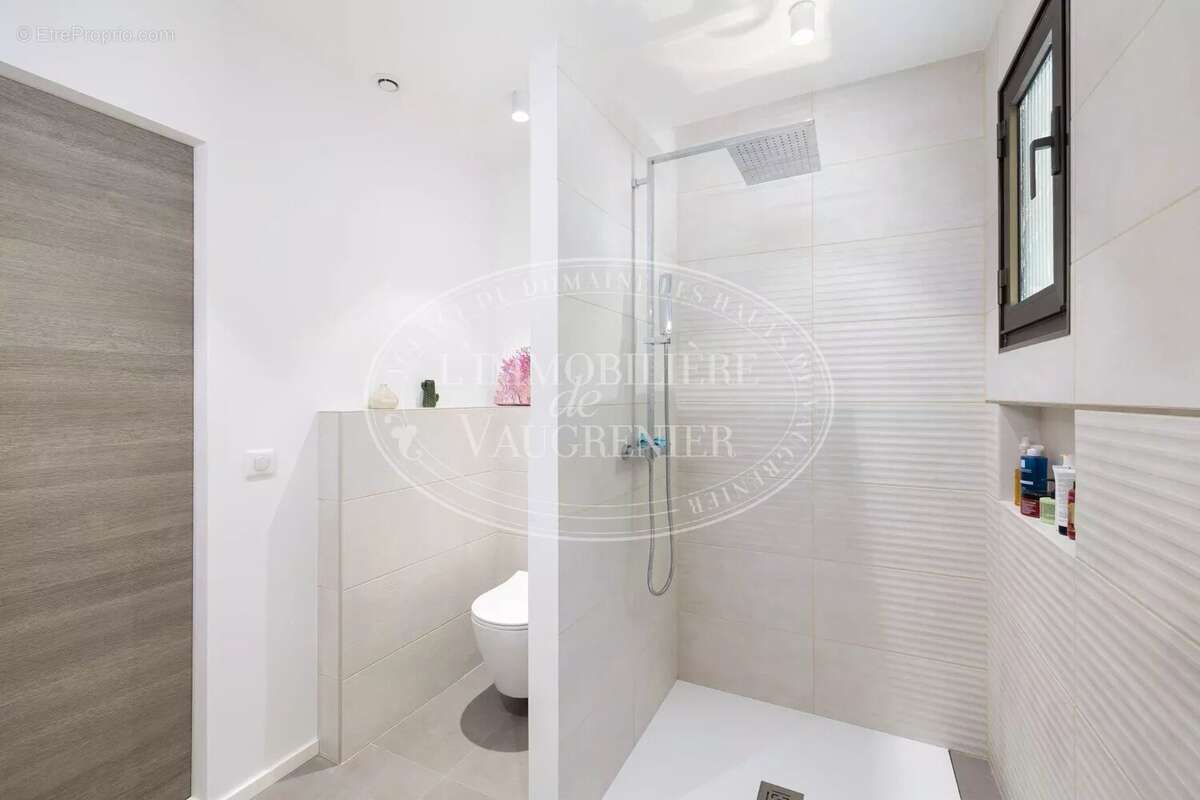 Vente hauts de vaugrenier villa 5 pièces 1 690 000.-€ - photo 11