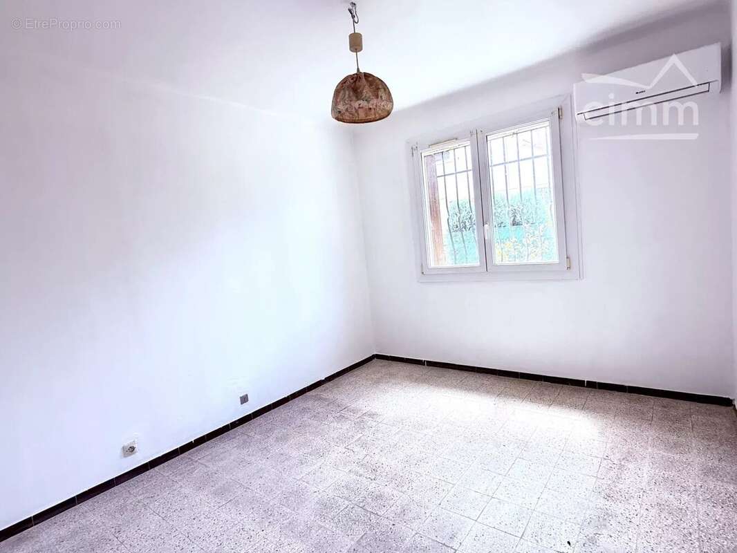 Maison T3 72 m² plain-pied - parcelle 563 m² avec garage - photo 8
