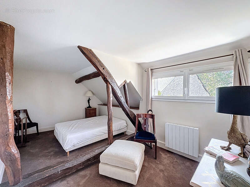 Maison à NEUVILLE-AUX-BOIS