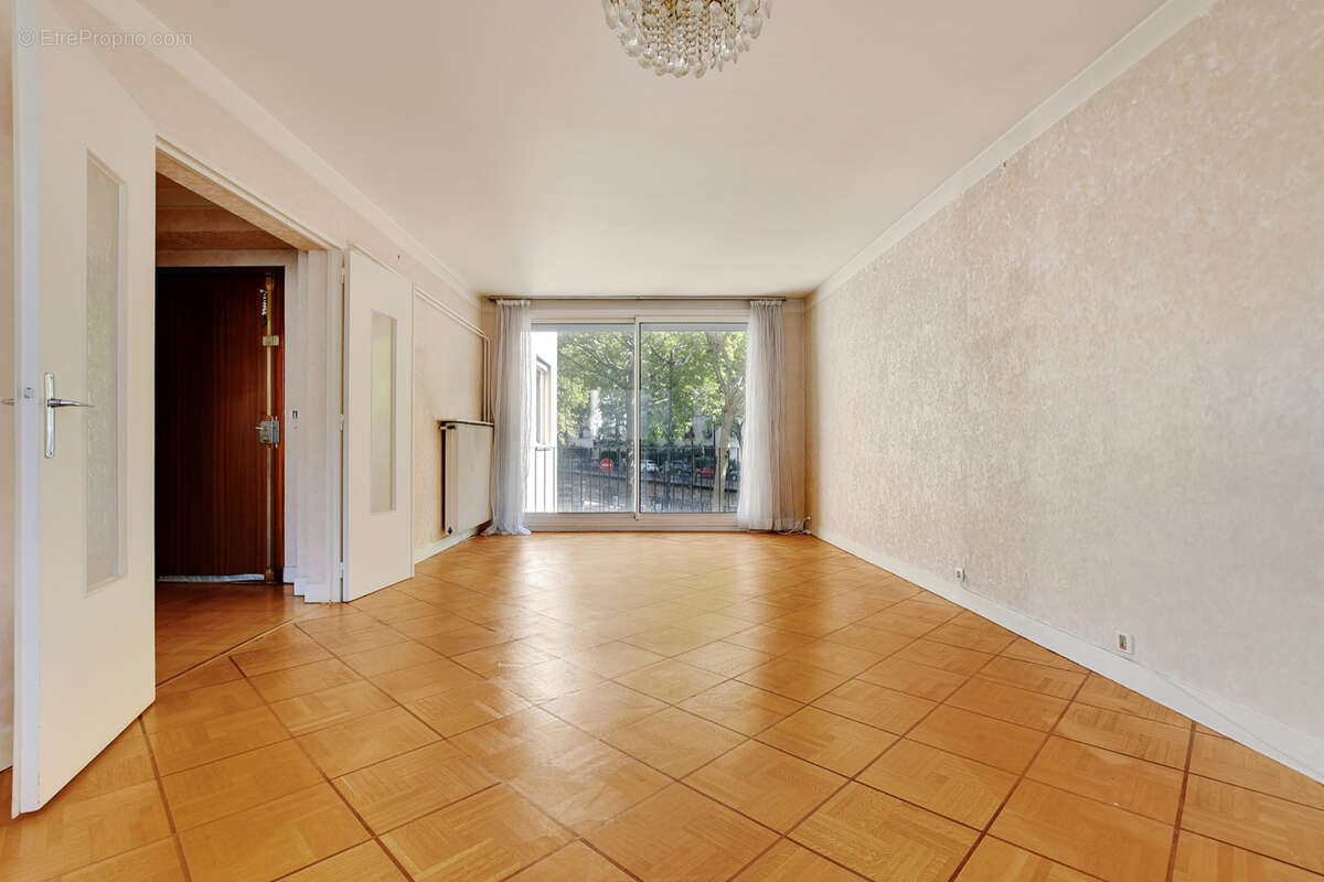 Appartement à PARIS-12E