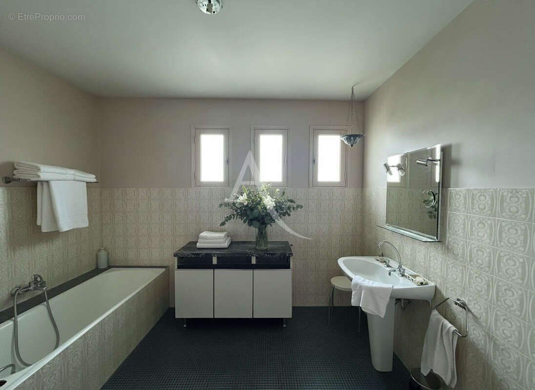 Maison Orvault 7 pièces 168m2 sur 600m² de terrain - photo 13