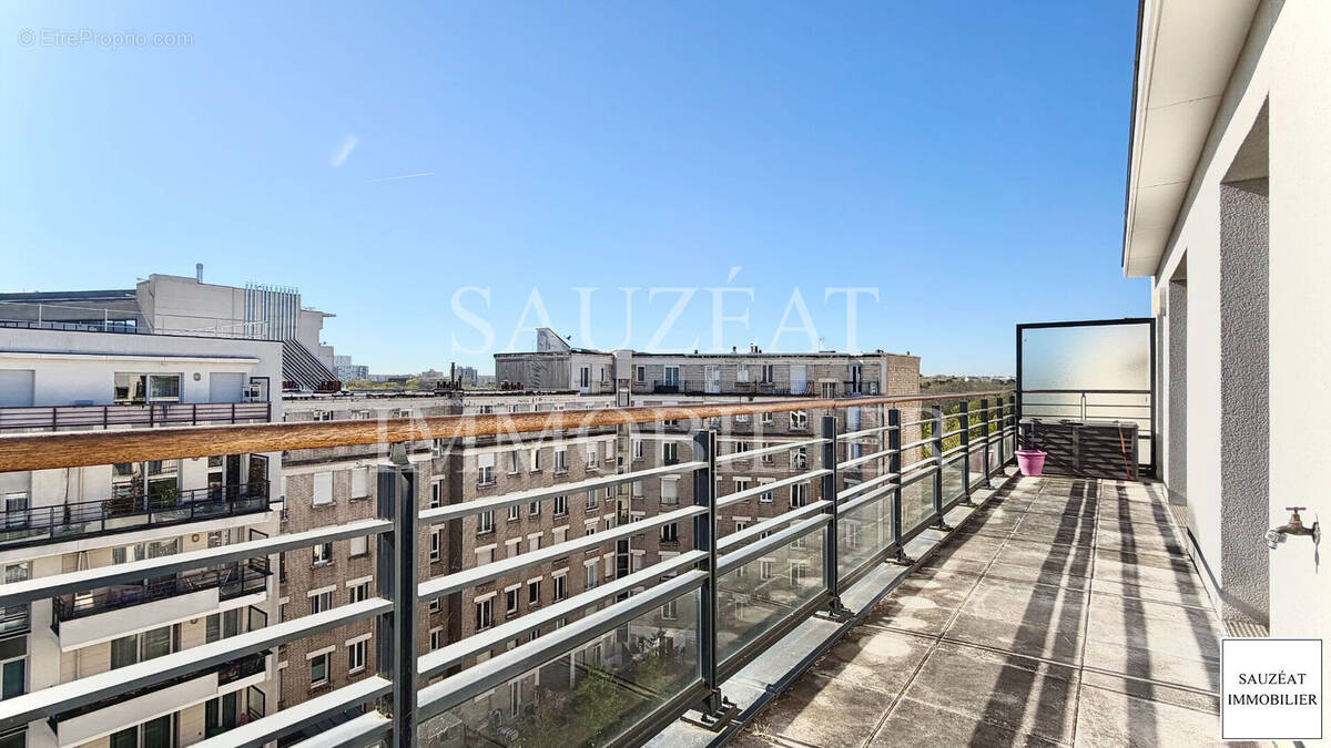 Appartement à MONTROUGE