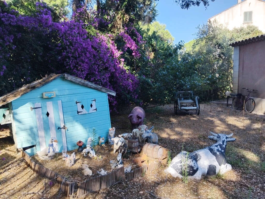 Maison à HYERES