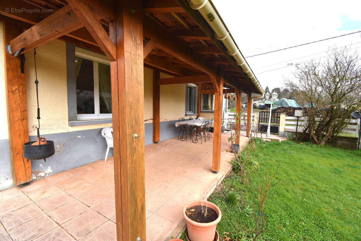 Maison à AILLEVILLERS-ET-LYAUMONT