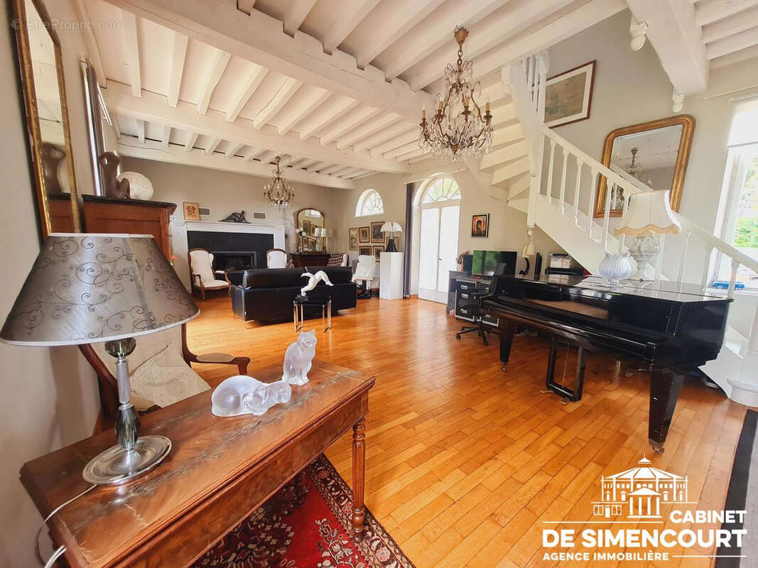 Maison à CROUY-SAINT-PIERRE