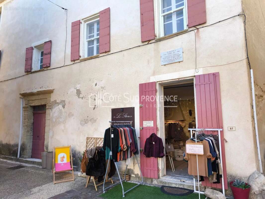 Maison de village vendue meublee a venasque - photo 4