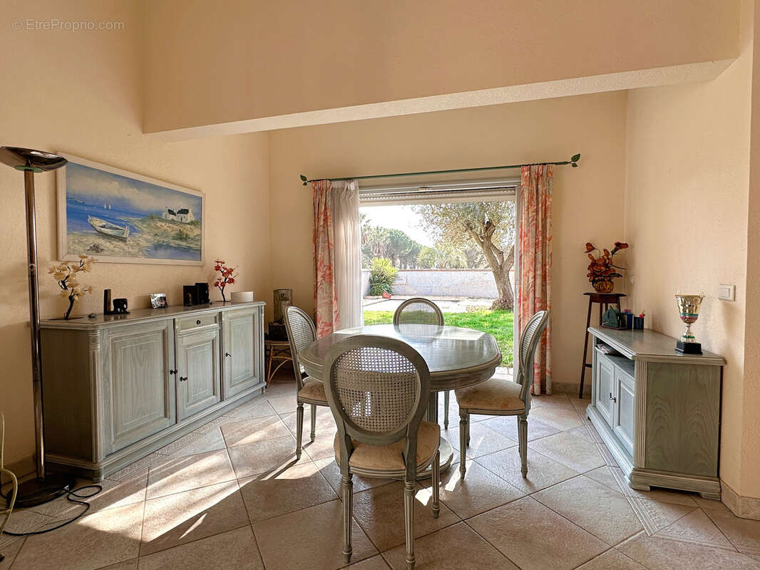 Maison à SAINT-CYPRIEN