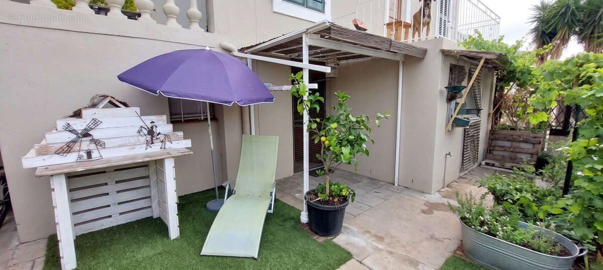 TOULON - Rez de jardin de type 2 - photo 3