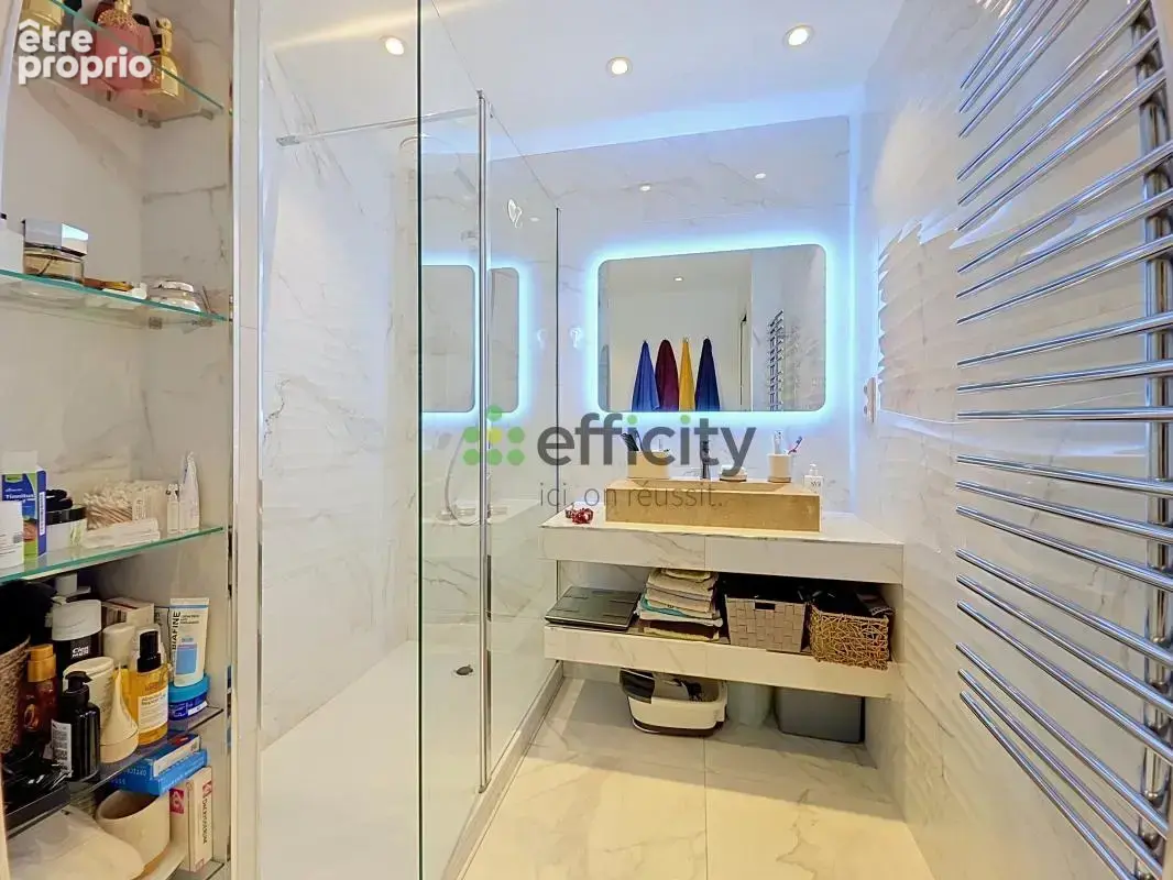 Appartement à LE PLESSIS-TREVISE