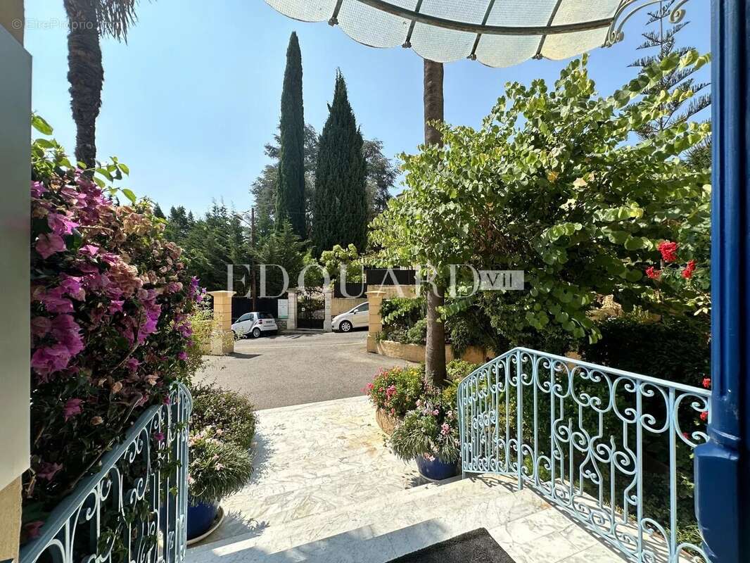 Appartement à MENTON