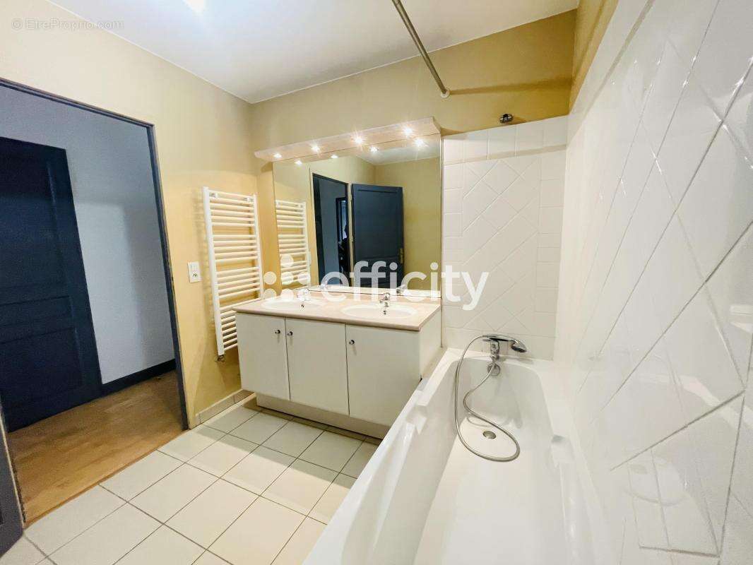 Maison 79 m² à Le Bouscat  - photo 7