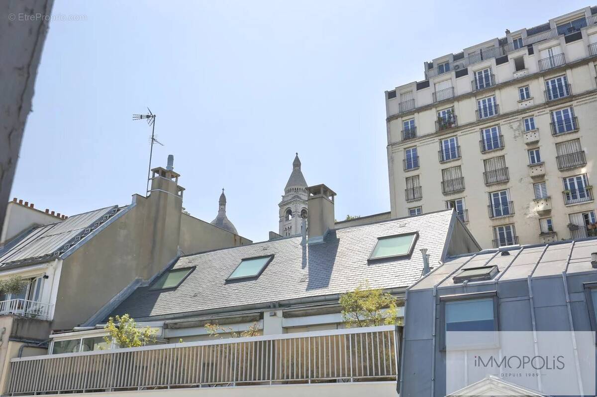 Appartement à PARIS-18E