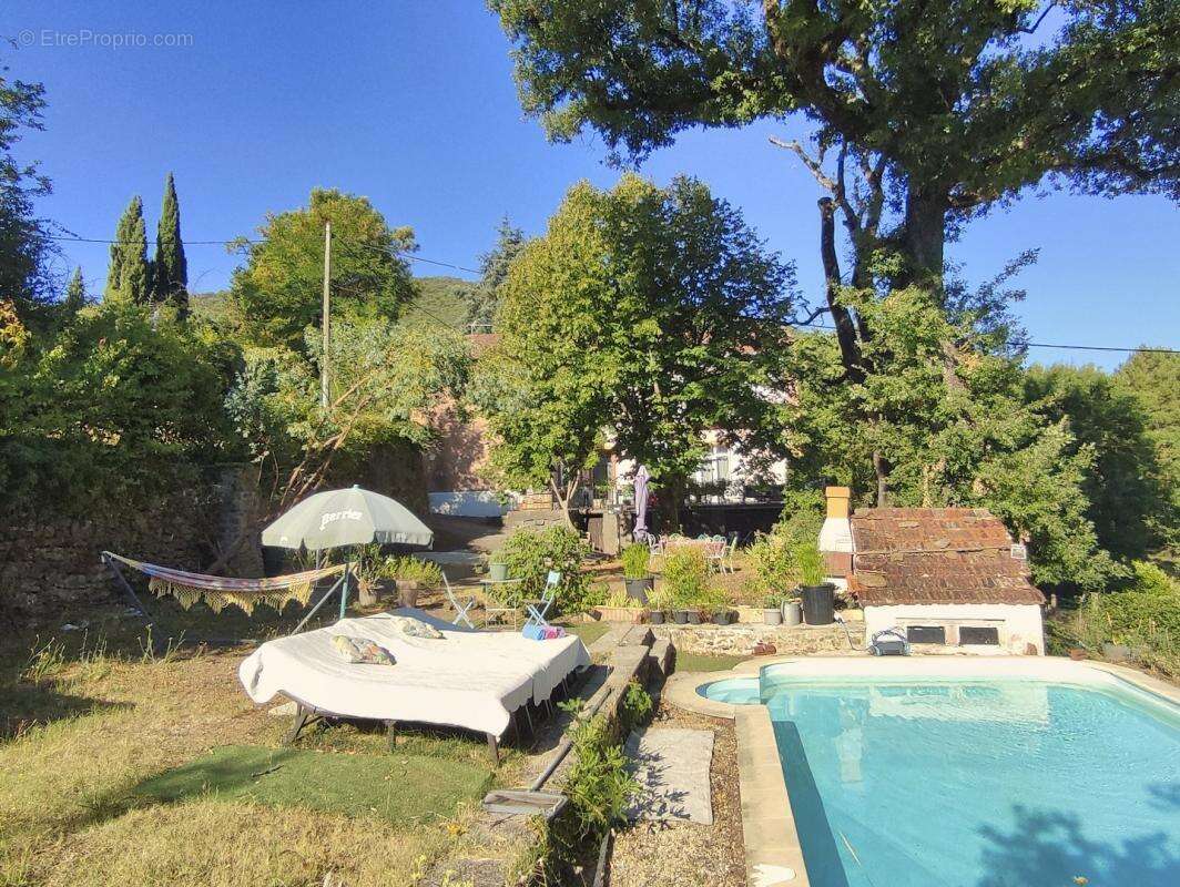 Maison à MOLIERES-SUR-CEZE