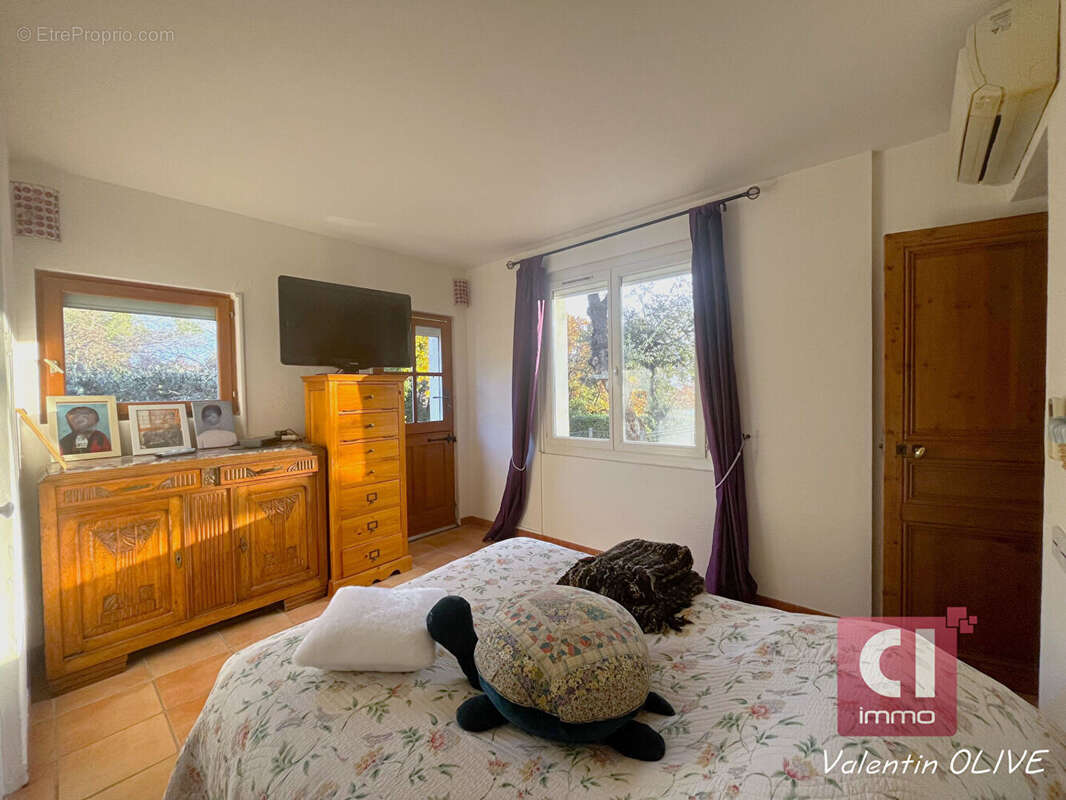 Maison à LA ROQUEBRUSSANNE