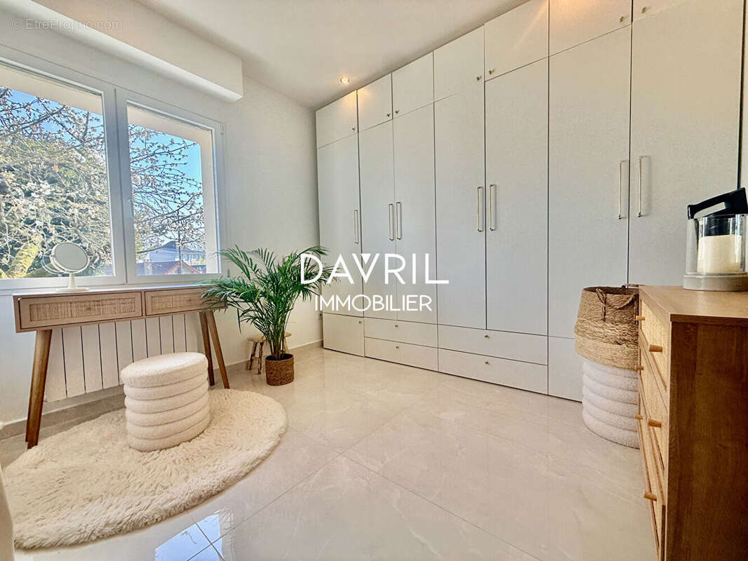 Maison à CONFLANS-SAINTE-HONORINE