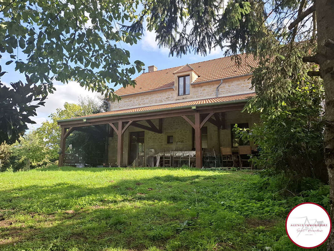 Maison à COUST