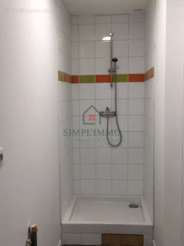 Commerce à SAINT-MEDARD-D'AUNIS