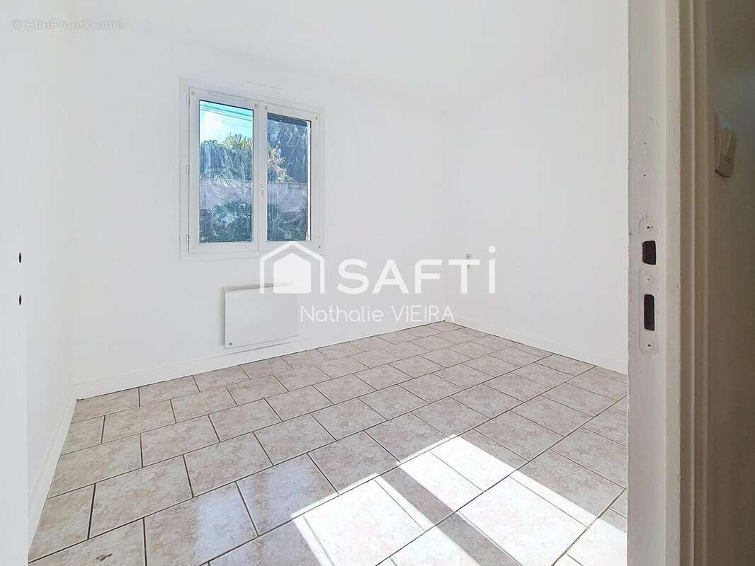 Maison 93 m² à Elincourt-Sainte-Marguerite  - photo 6