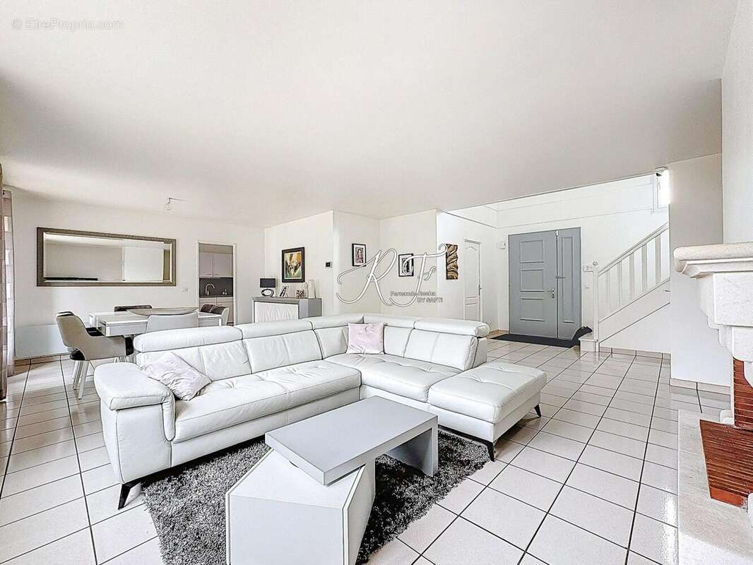 Photo 2 - Maison à OSNY