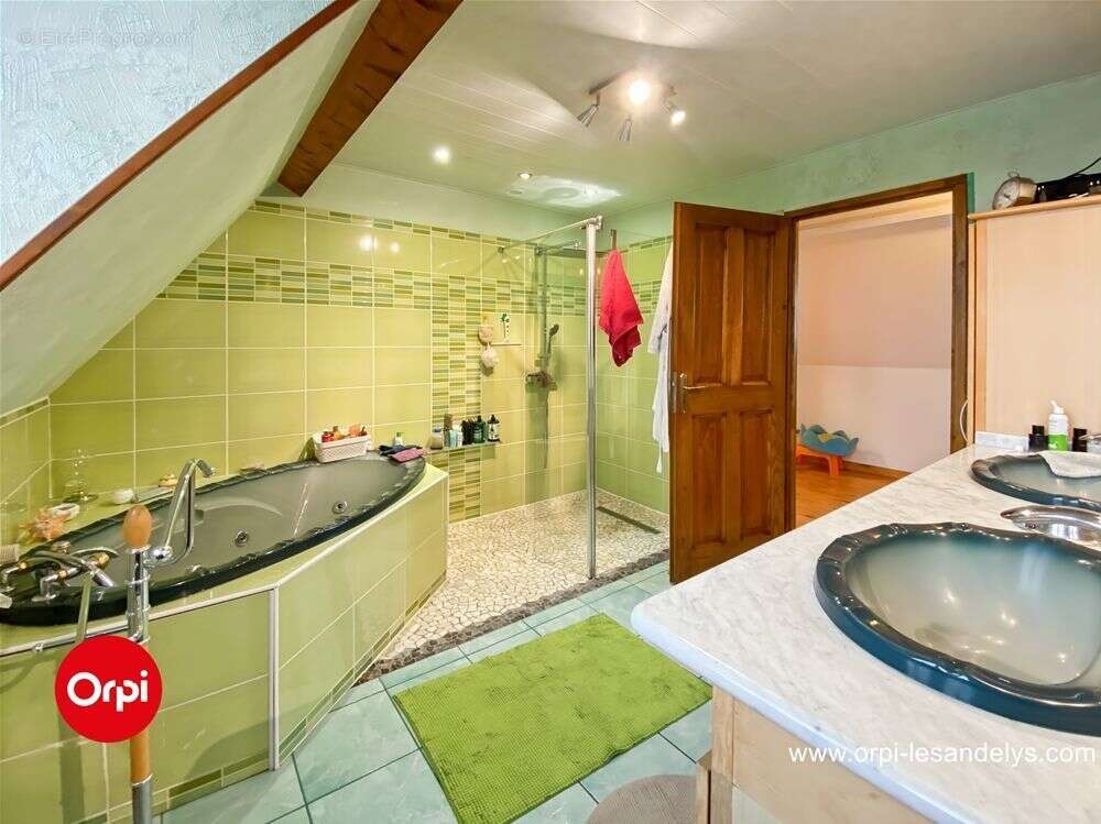 Maison à LYONS-LA-FORET