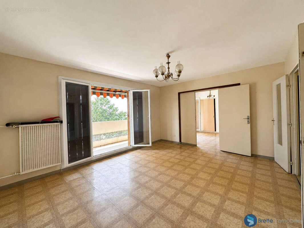 Appartement 4 pièces de 80 m2   La Rode - photo 3