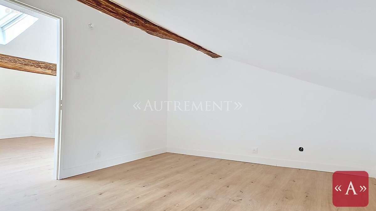 Appartement à SAINT-SULPICE
