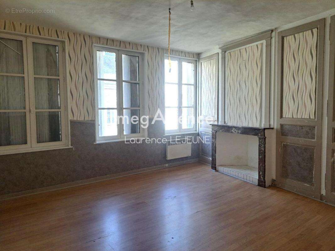 à ORBEC IMMEUBLE en monopropriété 7 appartements 1 boutique 1 local - photo 7