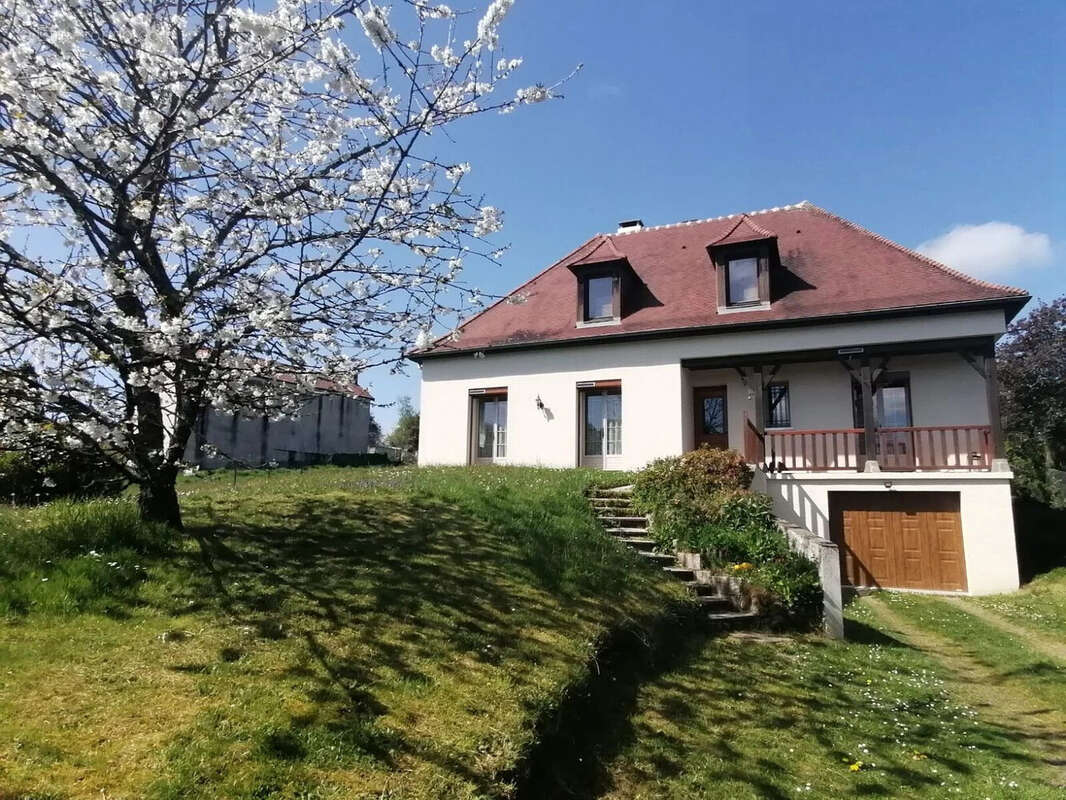 Maison à LA SOUTERRAINE