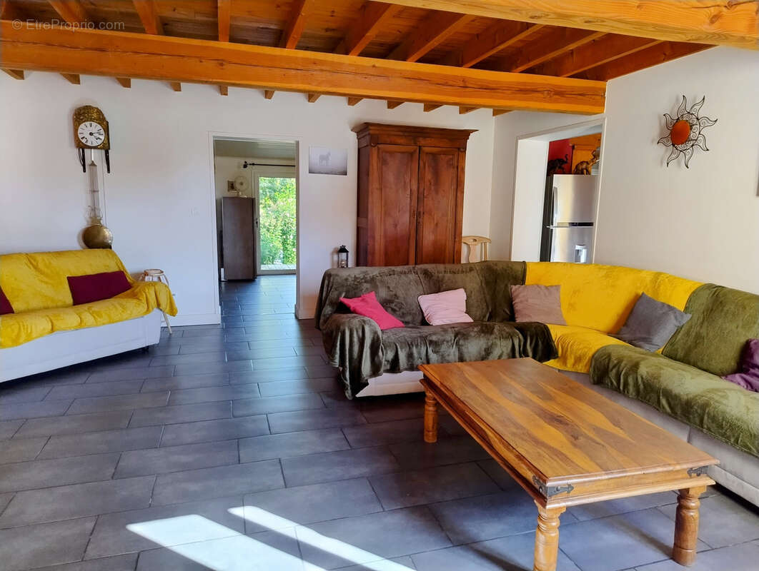 Maison à CIVRAC-SUR-DORDOGNE