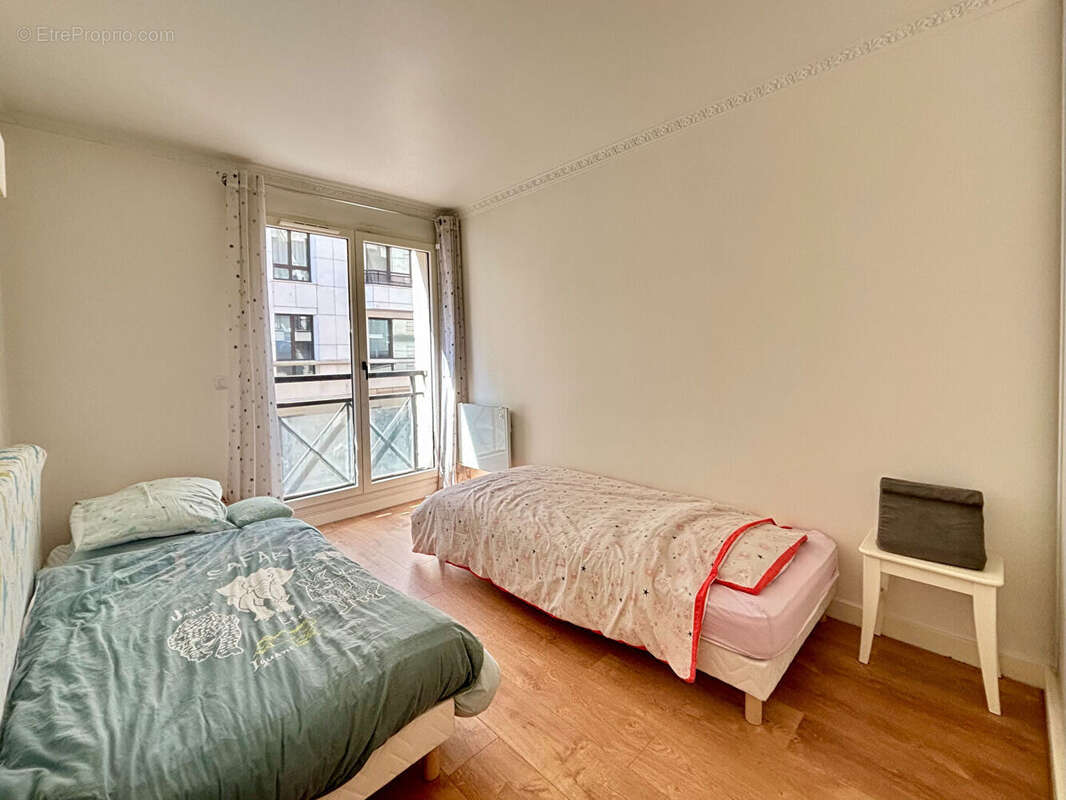 Appartement à LEVALLOIS-PERRET