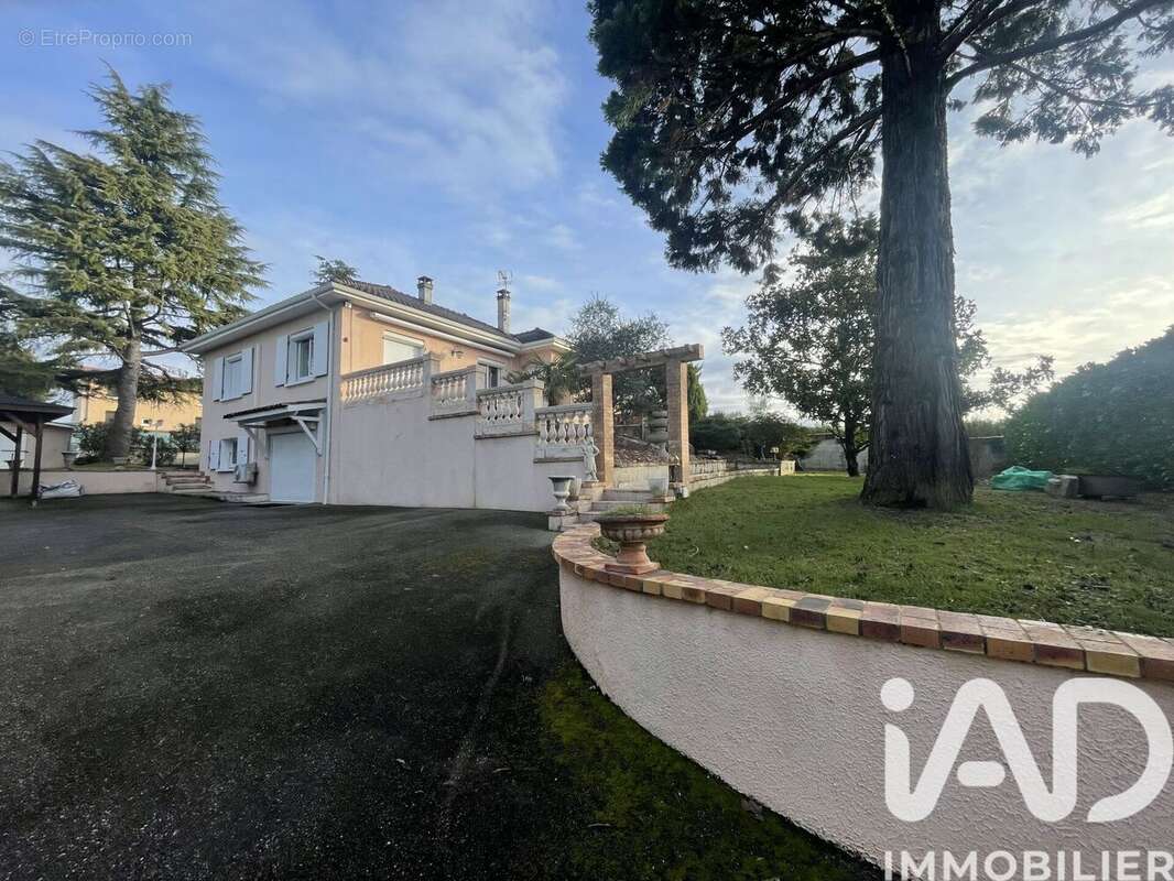 Photo 2 - Maison à CHEYSSIEU