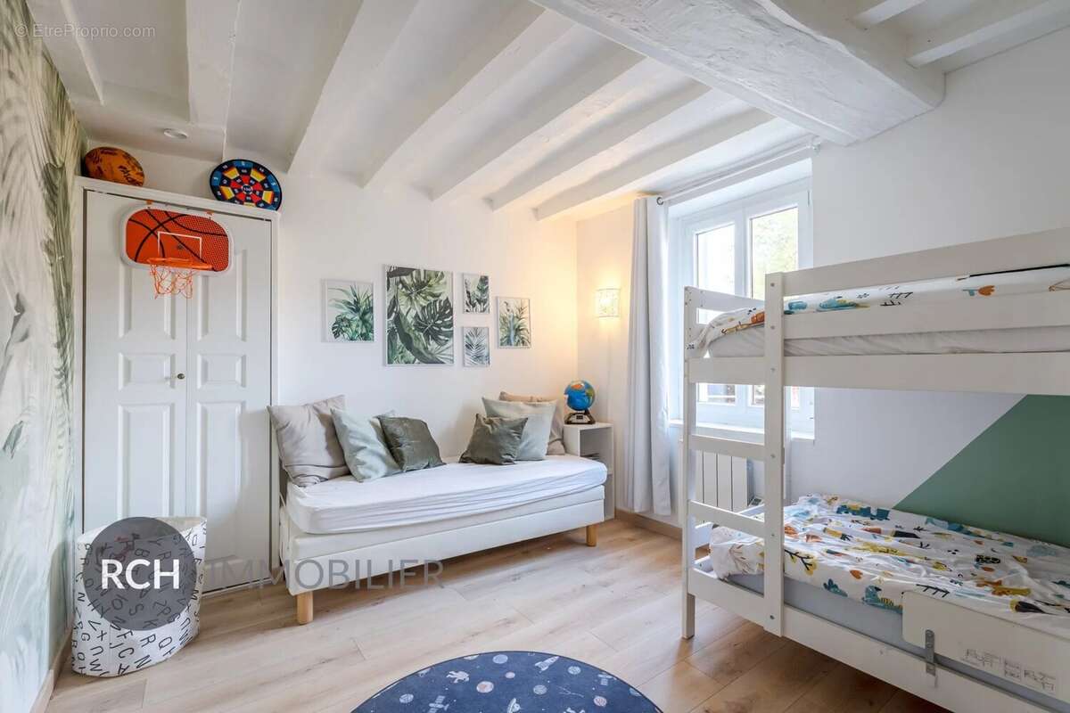 Maison à BAZAINVILLE