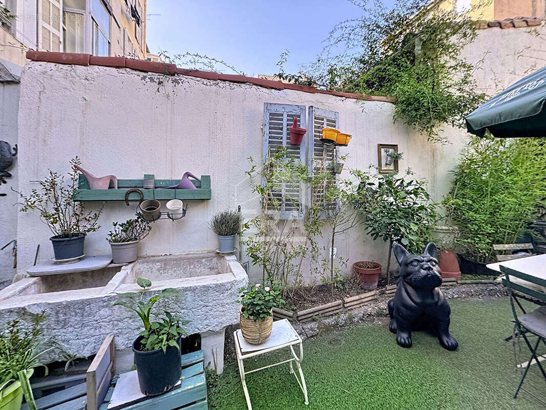 Appartement à MARSEILLE-6E