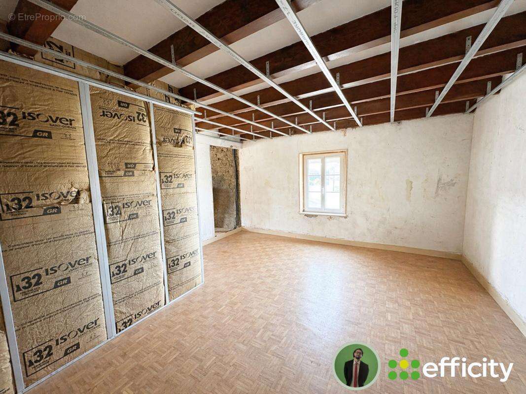 Commerce à ASNANS-BEAUVOISIN