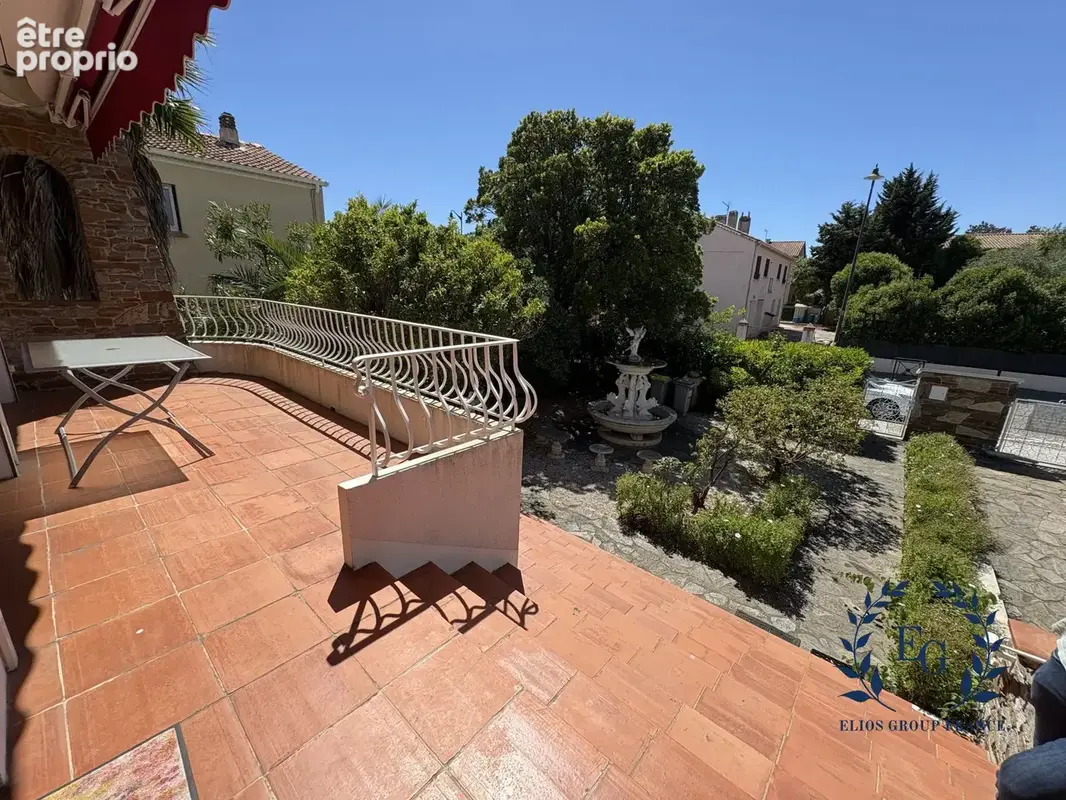 Maison 7 pièces 175 m² à vendre à Hyeres (83400) - photo 3