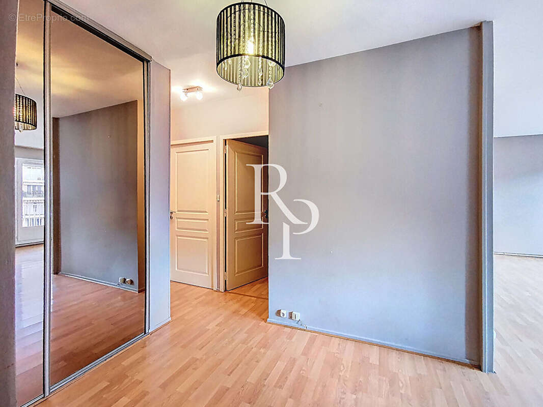 Appartement à TASSIN-LA-DEMI-LUNE