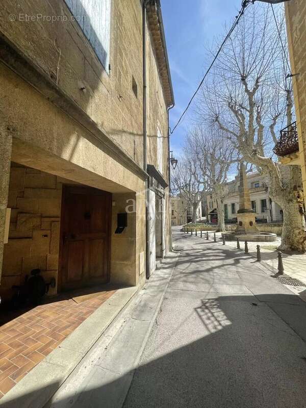 Loft atypique de 58 m2 - Habitation ou local commercial / professionnel - photo 6