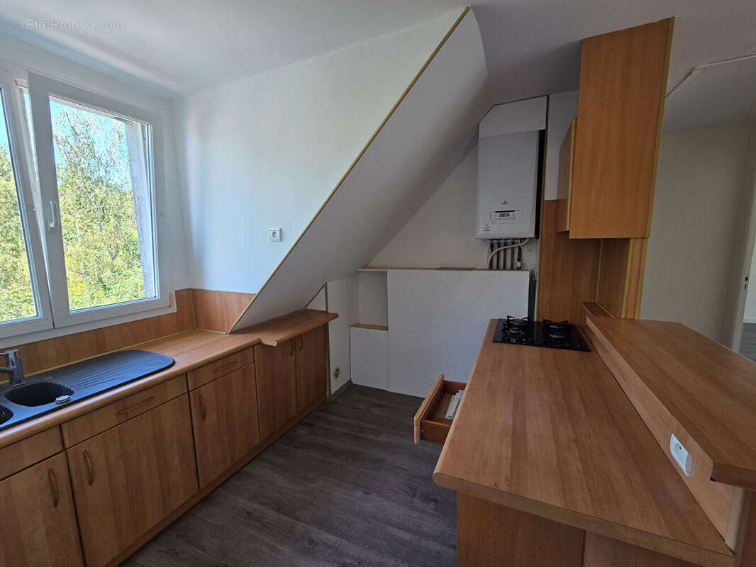 Appartement 2 pièces à vendre à Hennebont - Dernier étage, Centre ville - photo 3