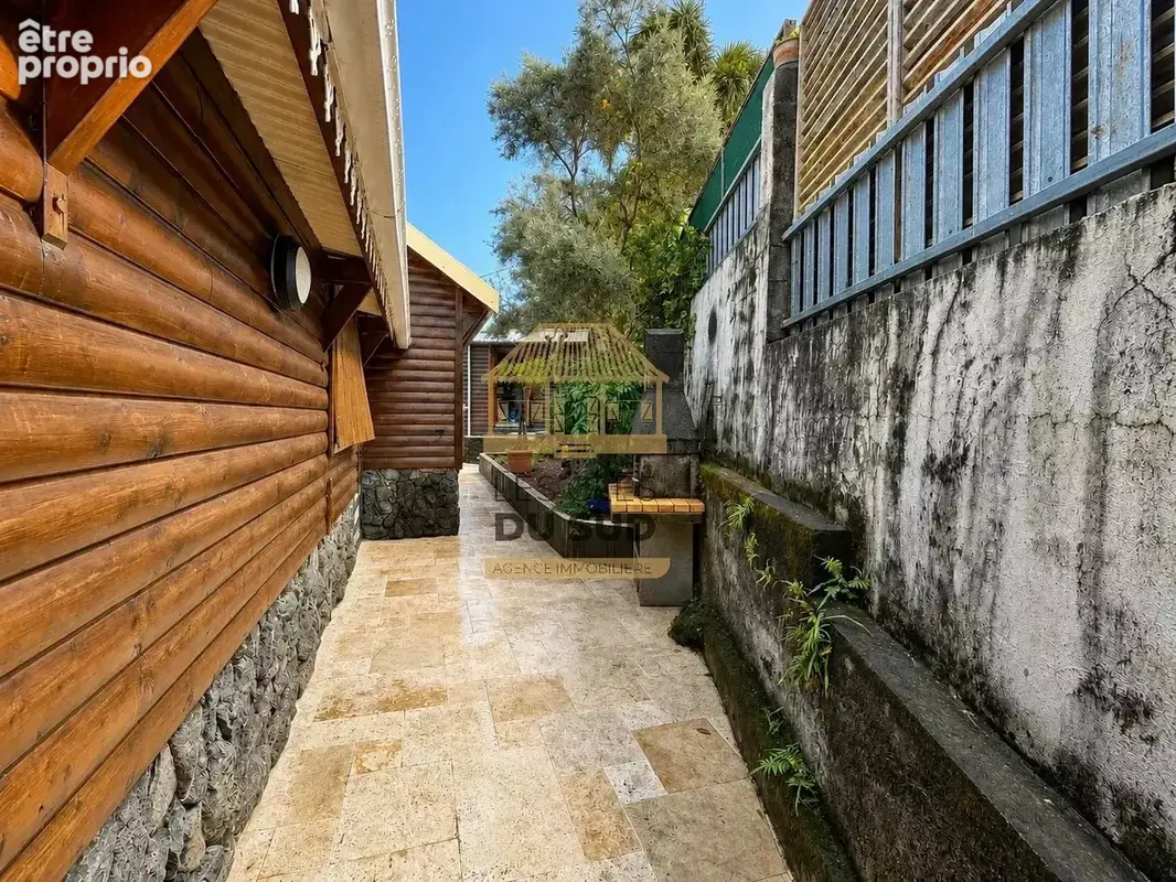 À vendre - maison de type t5  de 161,66 m² environ - saint-joseph - 279 900€ - photo 10