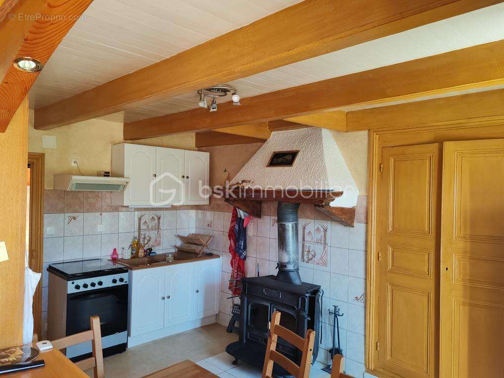 Maison à MARSAC-EN-LIVRADOIS