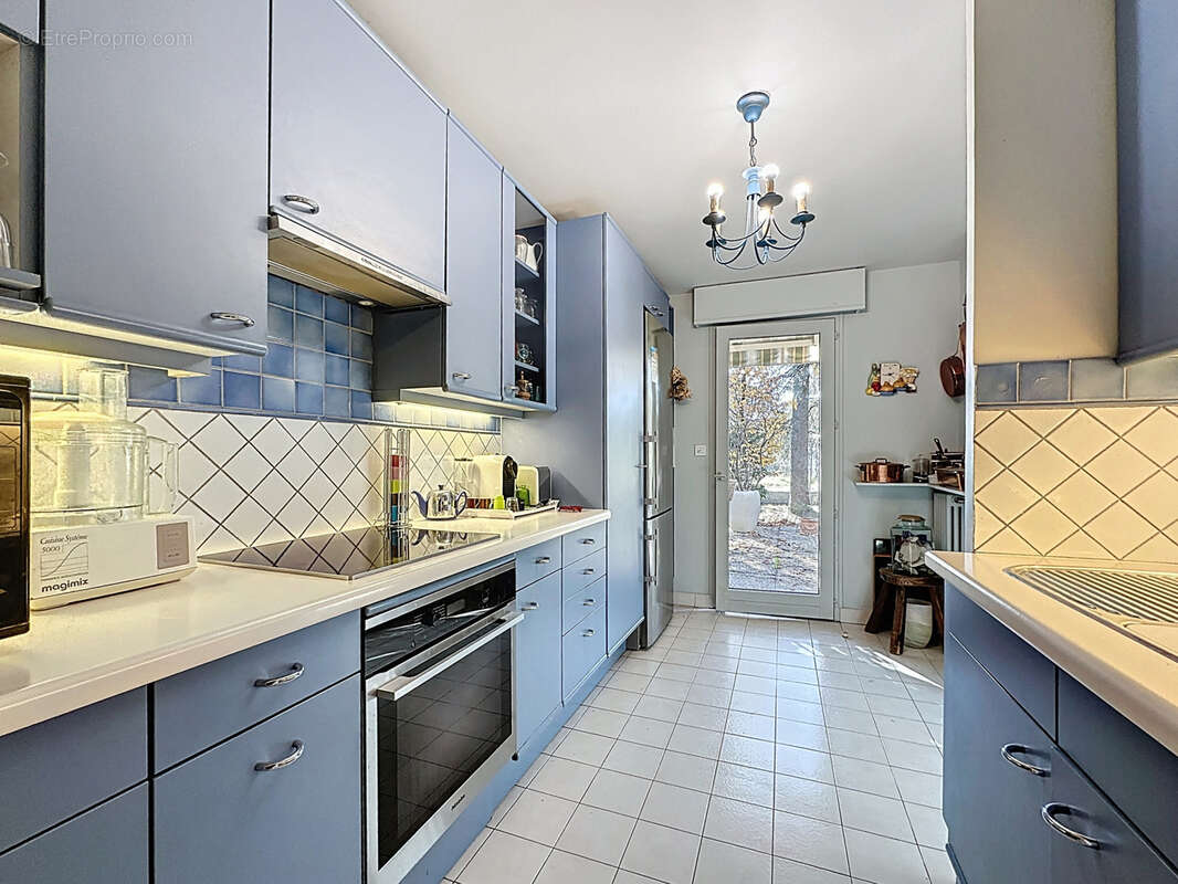 Appartement à CRAPONNE