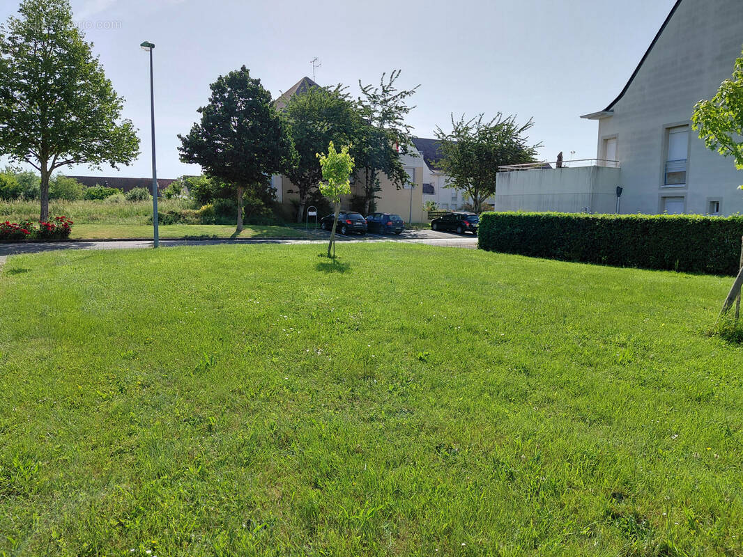 Terrain à LA FLECHE